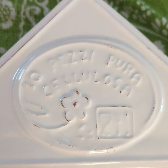 Sur la table white rustic farmhouse napkin holder and spoon rest - Picture 6 of 8